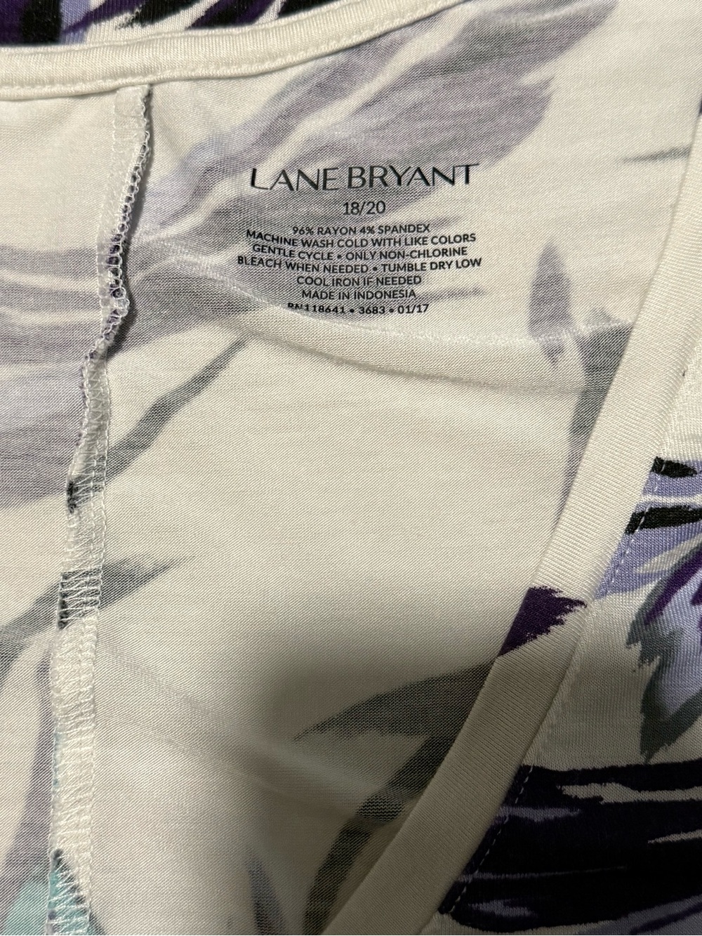Lane Bryant V Neck White Black Purple Blue Floral Tank - Picture 2 of 4